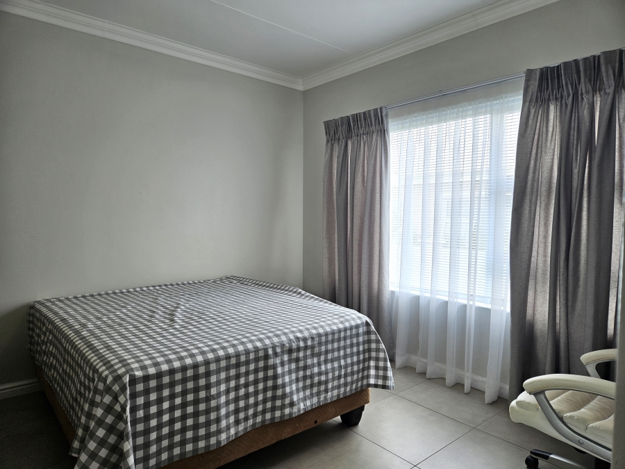 2 Bedroom Property for Sale in Wavecrest Eastern Cape